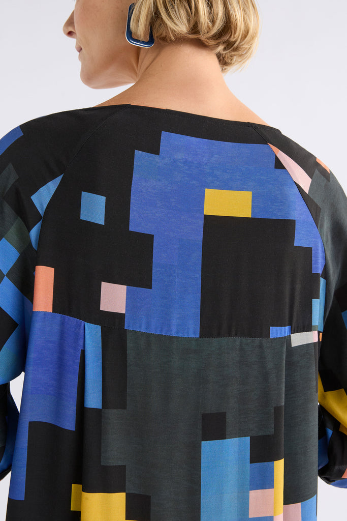 Elk Malo V-Neck Dress - Lucent Print