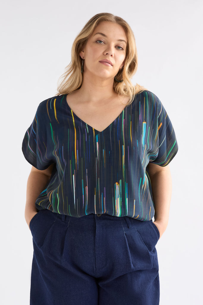 Elk Kayra V-Neck Top - Alinea Print