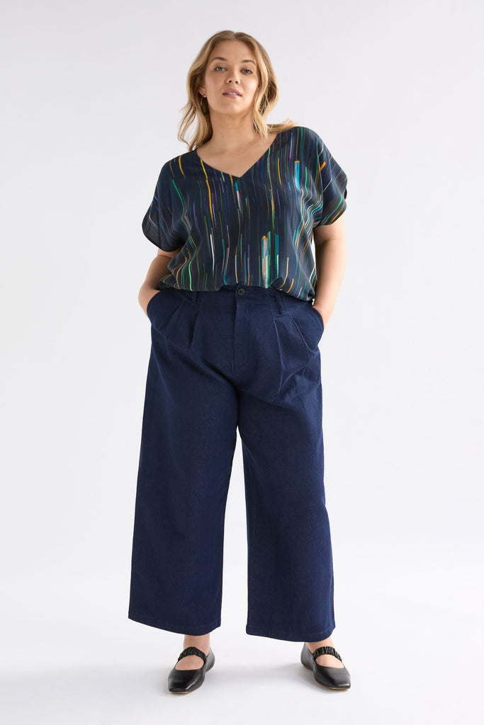 Elk Kayra V-Neck Top - Alinea Print