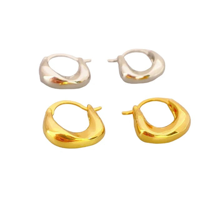 Aster & Aura Violeta Gold Hoop Earrings