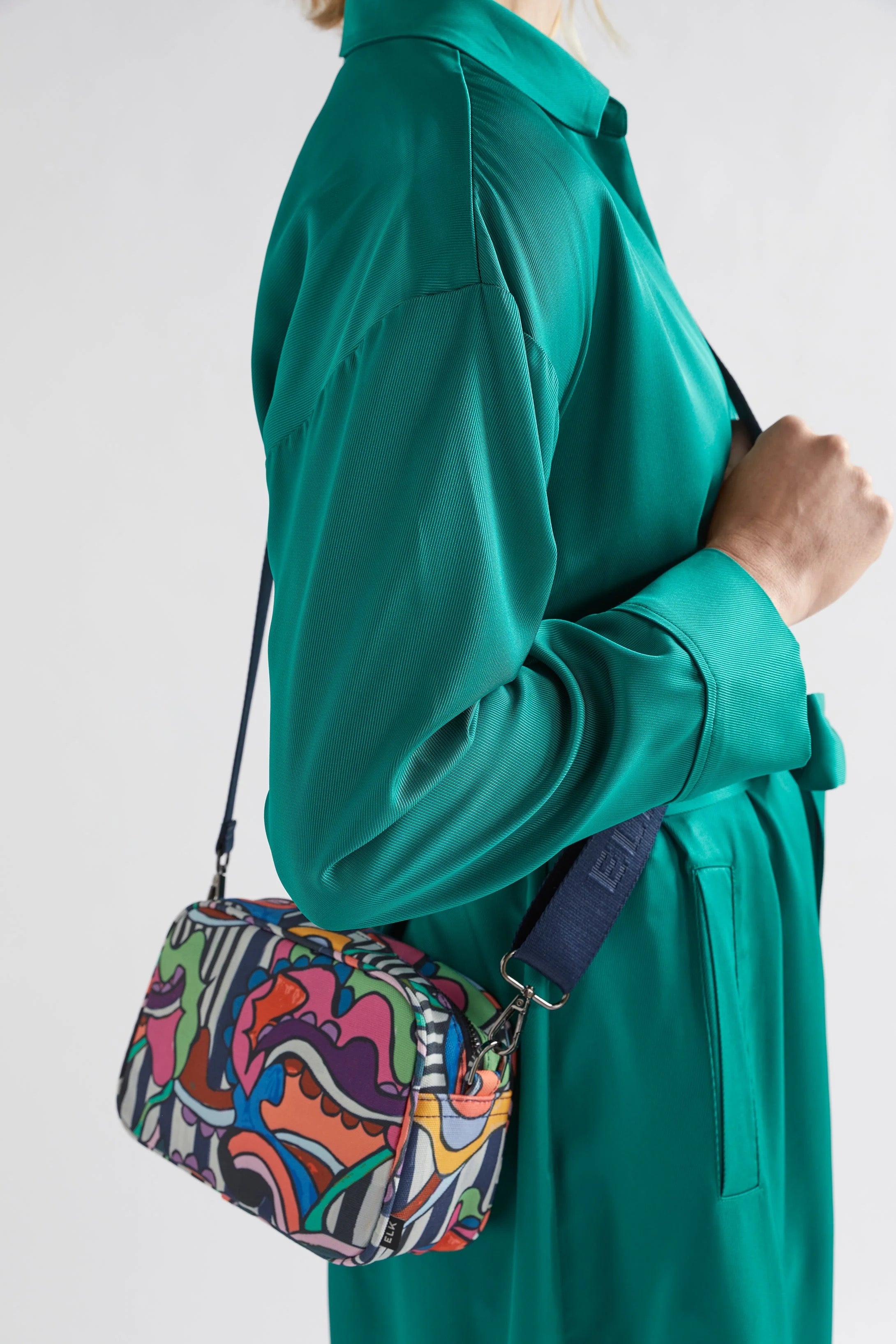 Elk handbags store