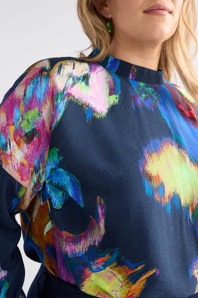 Elk Moda Turtle Neck Top - Vaara Print
