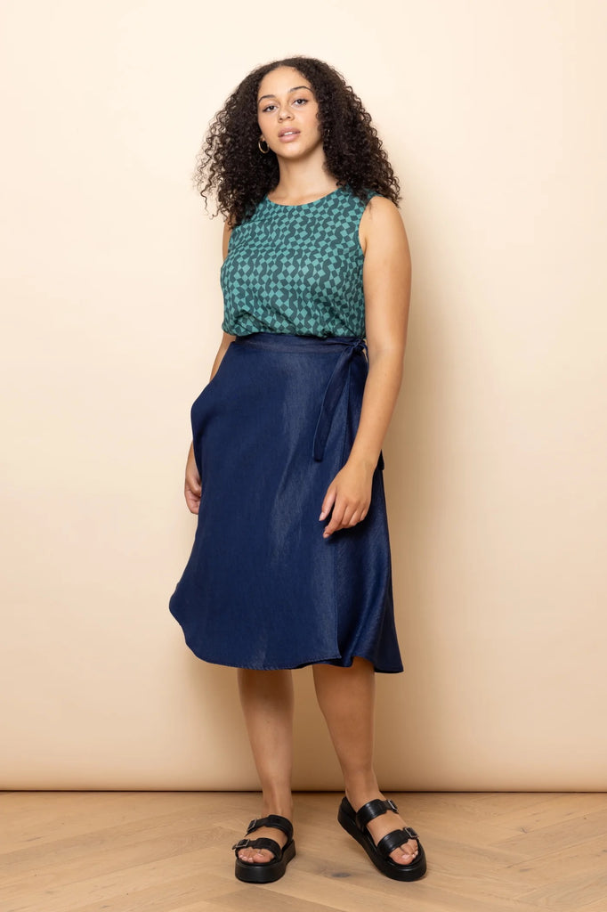Frock Me Out Sleeveless Top - Emerald Geo