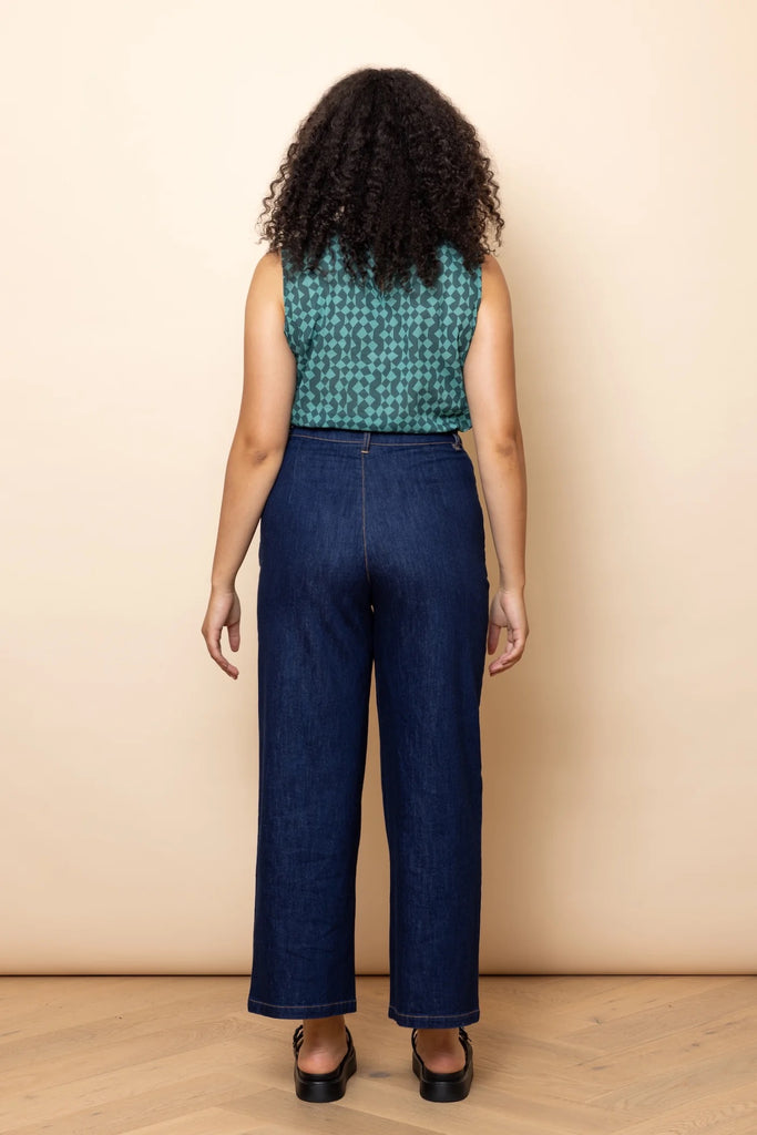 Frock Me Out Sleeveless Top - Emerald Geo