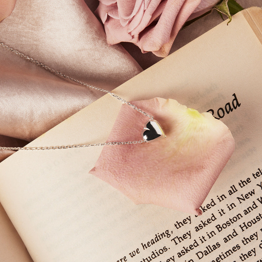 Najo Amore Charm Necklace