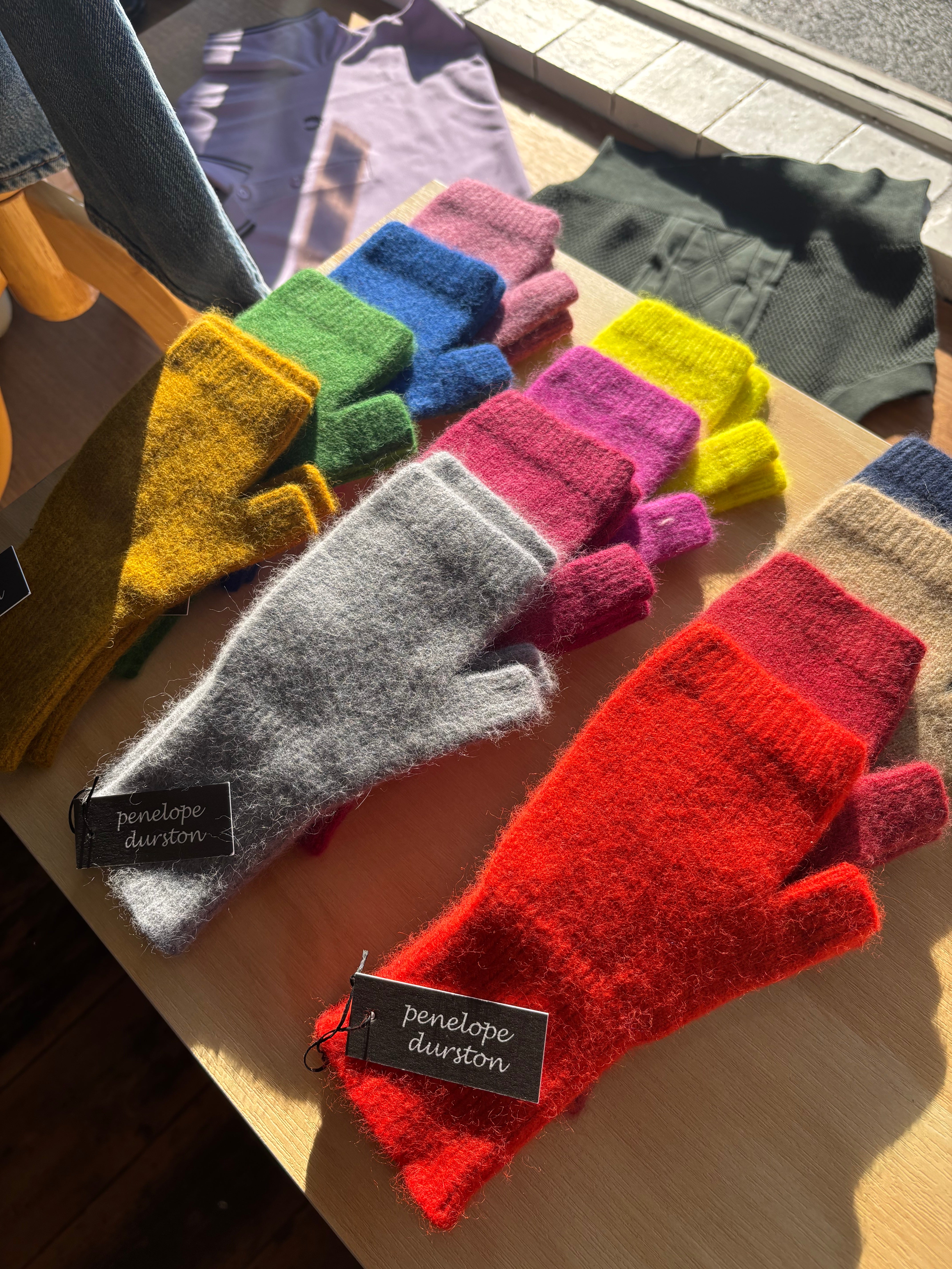 Gloves | I Dream a Highway