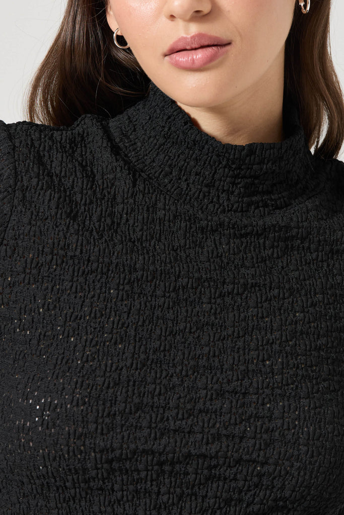 Rolla's Highneck Daisy Top - Black