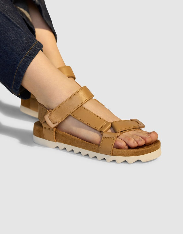 Rollie Sandal Tooth Wedge - Soft Tan